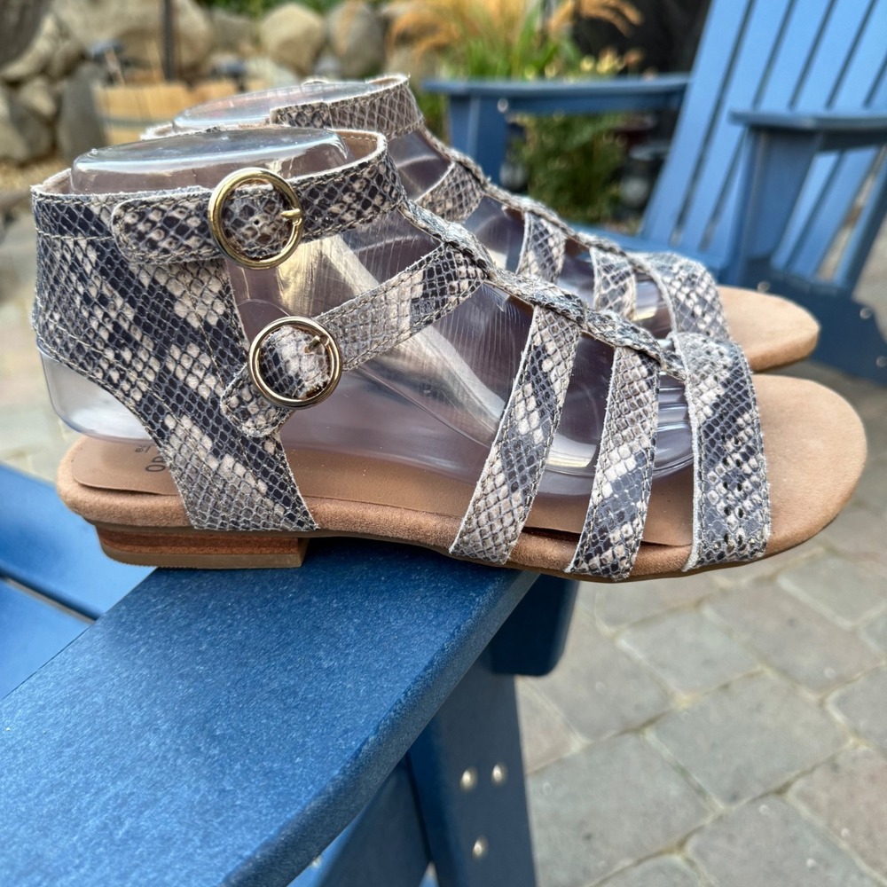 Earth Origins Mica Maren Snakeskin Gladiator Sandals Taupe Multi 8.5 M - Picture 2 of 6
